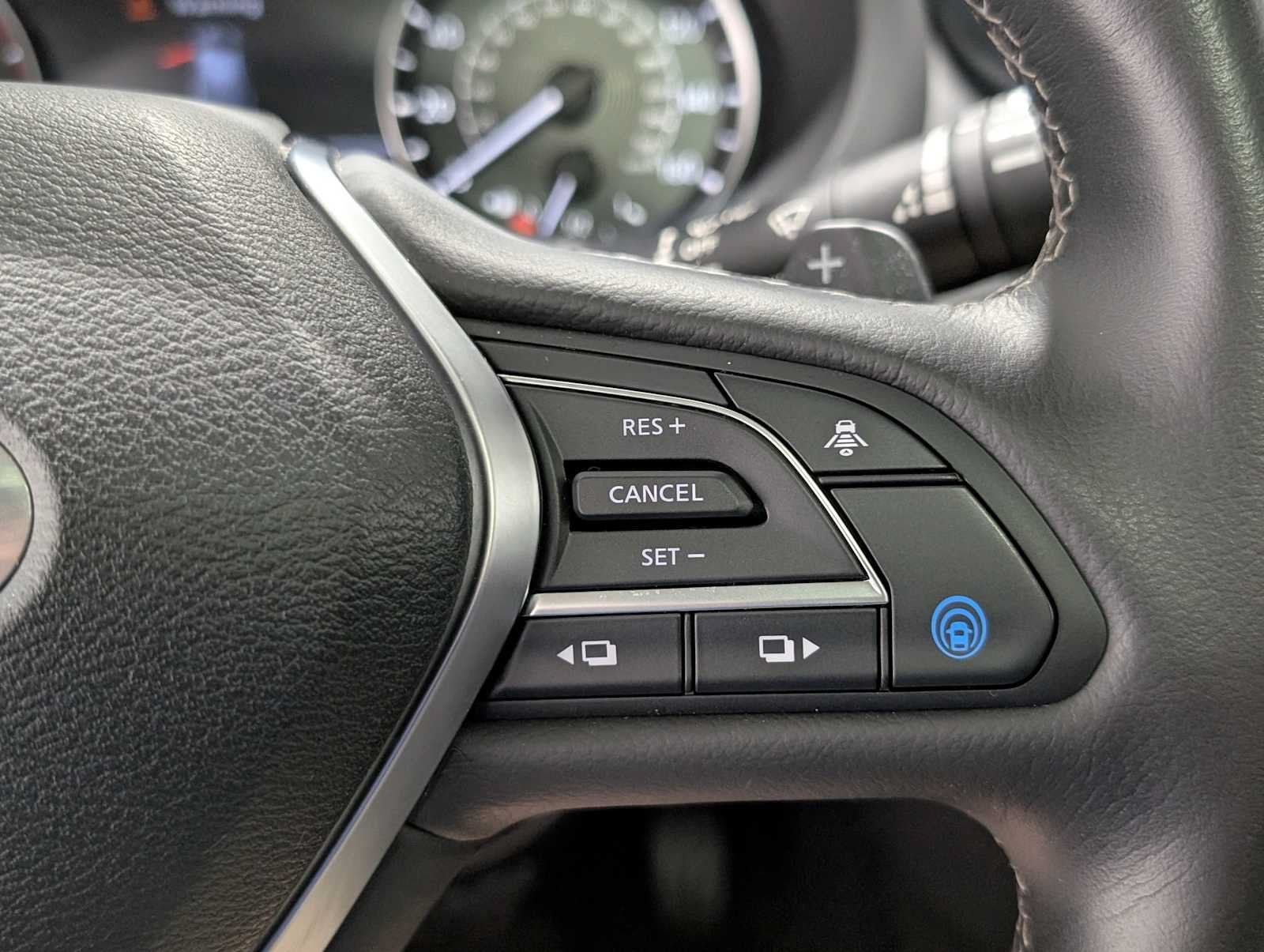Used 2023 INFINITI QX50 Luxe AWD/4WD image 36