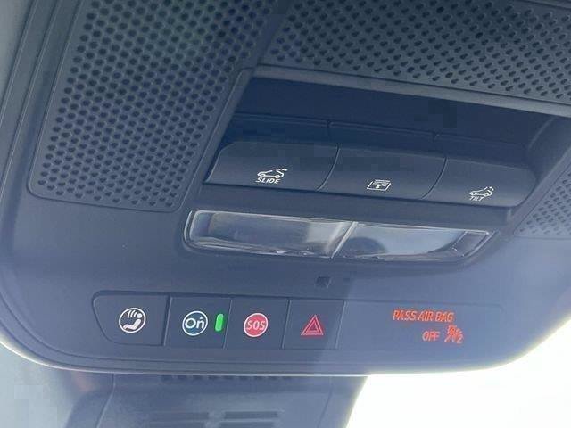 New 2027 GMC Terrain AT4 w/ Convenience Package III AWD/4WD image 24