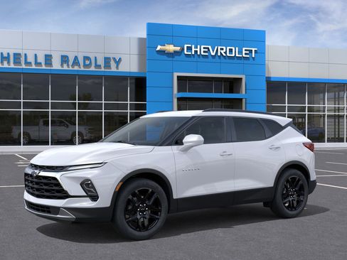 New 2025 Chevrolet Blazer LT w/ Convenience Package image 28