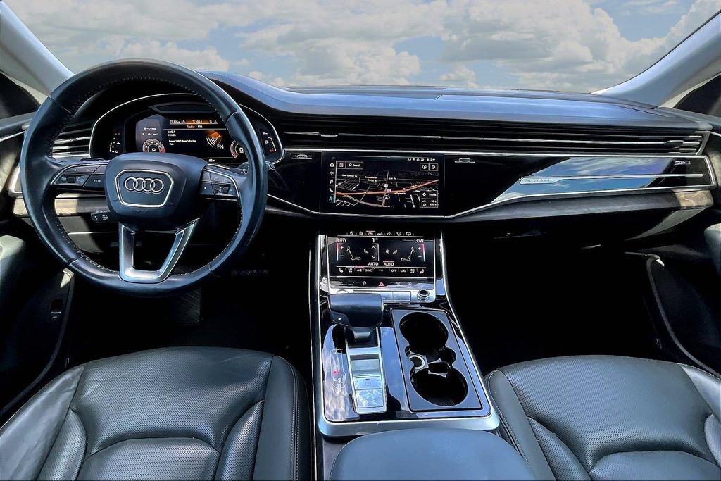 Used 2019 Audi Q8 Prestige w/ Adaptive Chassis Package AWD/4WD image 7
