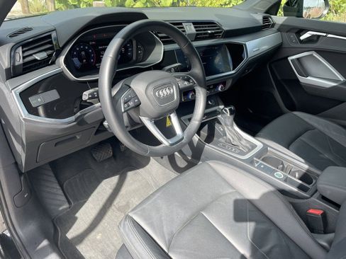 Used 2021 Audi Q3 2.0T Premium image 9