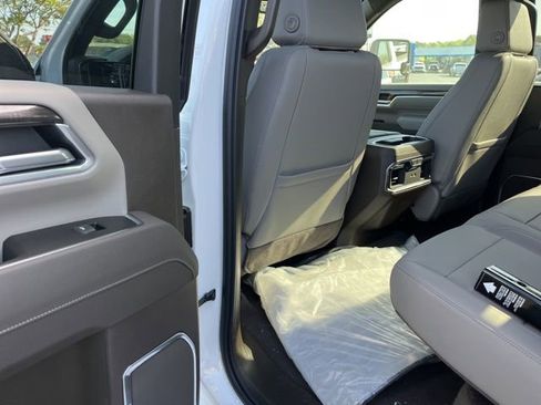 New 2026 Chevrolet Silverado 2500 LTZ w/ Z71 Chrome Sport Edition AWD/4WD image 10