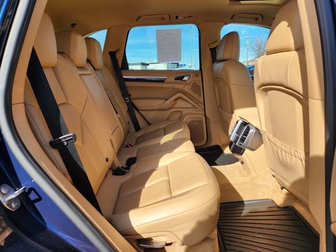 Used 2014 Porsche Cayenne image 14