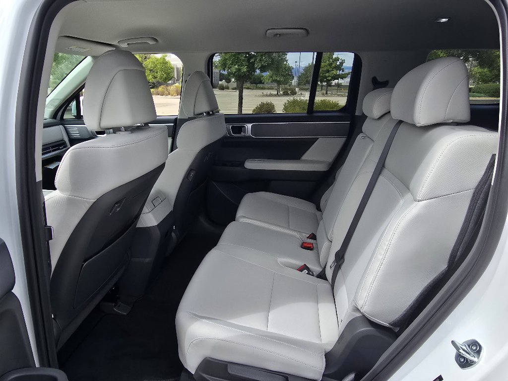 New 2026 Hyundai Santa Fe SE AWD/4WD image 15