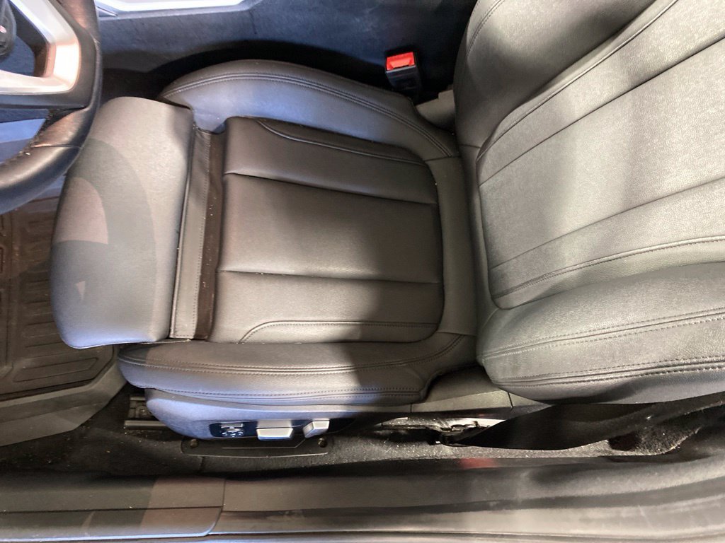 Used 2021 BMW 330i xDrive Sedan w/ Convenience Package AWD/4WD image 13
