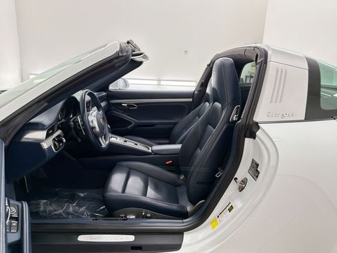 Certified 2016 Porsche 911 Targa 4S AWD/4WD image 5