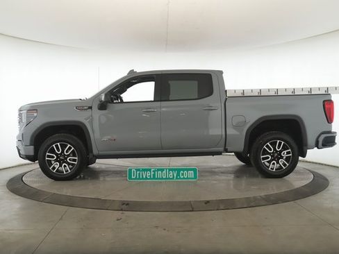 Used 2025 GMC Sierra 1500 AT4 w/ AT4 Premium Package image 9