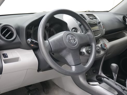 Used 2008 Toyota RAV4 2WD V6 image 9