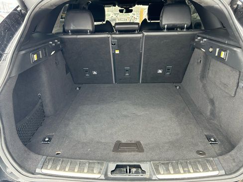 Used 2019 Jaguar F-PACE S image 17