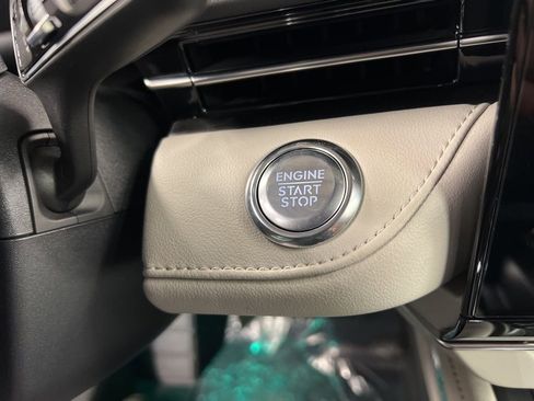 New 2026 Lincoln Nautilus Reserve w/ Jet Appearance Package image 18