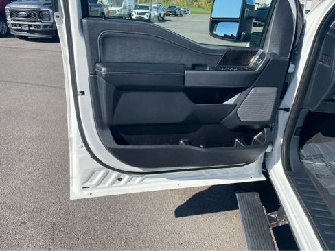 Used 2024 Ford F250 Lariat w/ Lariat Ultimate Package image 14