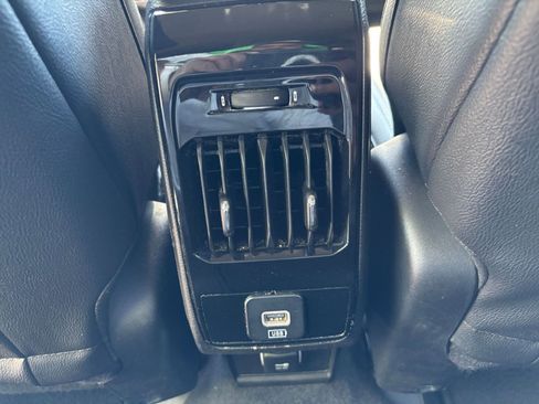 Used 2025 Jeep Compass Limited AWD/4WD image 24