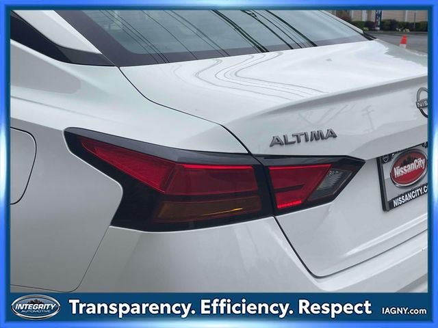 Certified 2023 Nissan Altima 2.5 SR FWD image 11