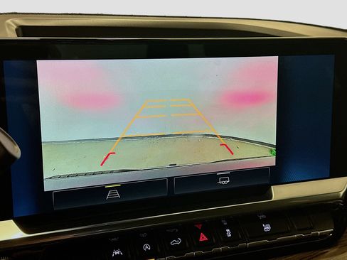 Used 2024 Chevrolet Silverado 1500 LT image 23