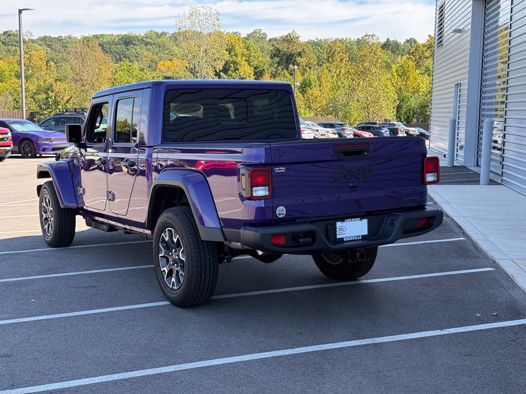 Used 2026 Jeep Gladiator Sport AWD/4WD image 9