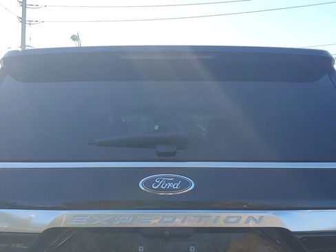 Used 2020 Ford Expedition Platinum image 13