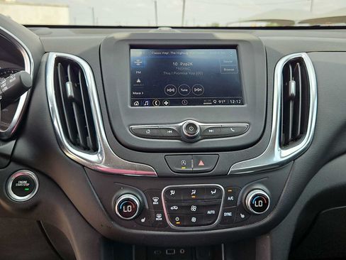 Used 2024 Chevrolet Equinox LT FWD image 20