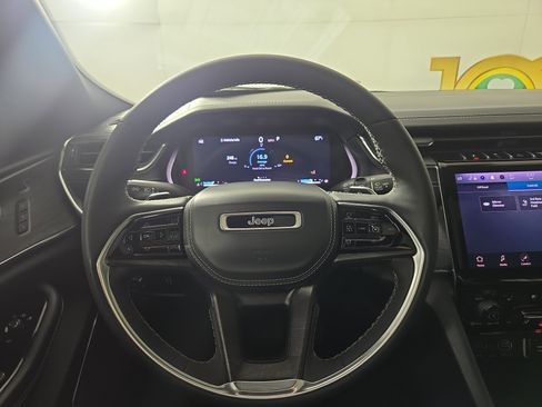 Certified 2023 Jeep Grand Cherokee L Overland w/ Luxury Tech Group IV image 16