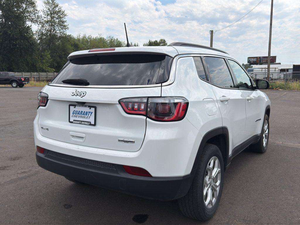Used 2024 Jeep Compass Latitude AWD/4WD image 26