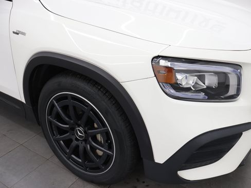 Used 2022 Mercedes-Benz GLB 35 AMG 4MATIC image 25