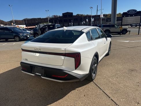 New 2025 Kia K4 LXS image 7