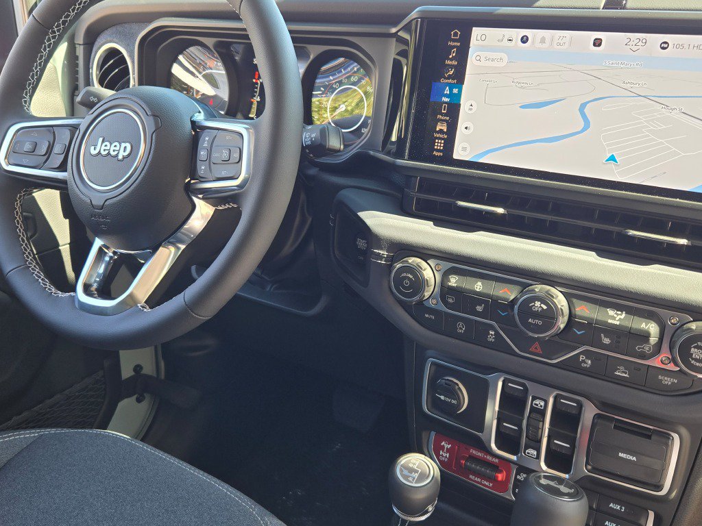 New 2026 Jeep Wrangler Unlimited Rubicon AWD/4WD image 7
