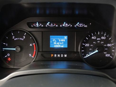 Used 2022 Ford F350 XL w/ Power Equipment Group image 26