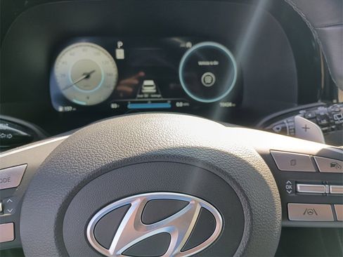 Used 2023 Hyundai Palisade Calligraphy image 21