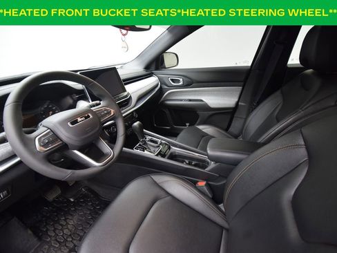 Used 2024 Jeep Compass Latitude AWD/4WD image 11