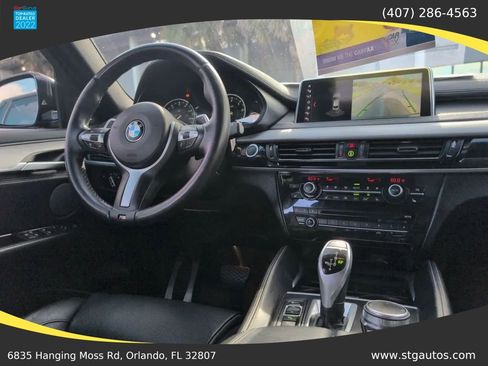 Used 2018 BMW X6 xDrive50i w/ M Sport Package AWD/4WD image 18