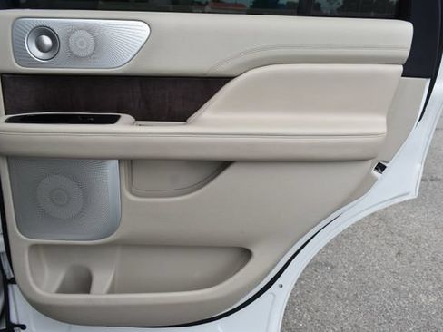 Used 2020 Lincoln Navigator Reserve w/ Luxury Package AWD/4WD image 56