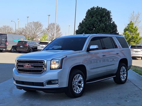 Used 2019 GMC Yukon SLE w/ SLE Value Package AWD/4WD image 3