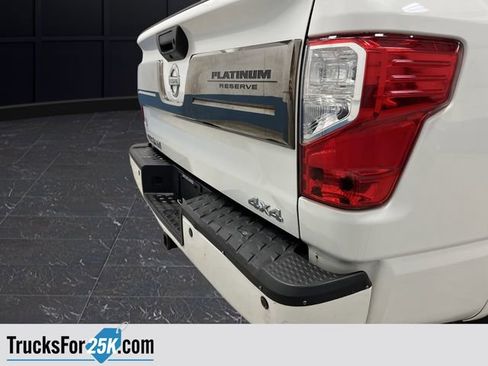 Used 2017 Nissan Titan Platinum Reserve image 35