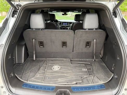 Used 2023 Buick Enclave Essence w/ Experience Buick Package AWD/4WD image 6