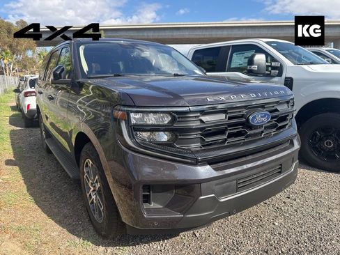 New 2025 Ford Expedition Active image 1