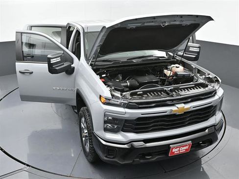 Used 2025 Chevrolet Silverado 2500 Custom w/ Custom Value Package image 45