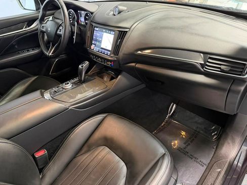 Used 2023 Maserati Levante GT AWD/4WD image 27