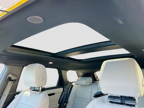 New 2026 Land Rover Range Rover Evoque S image 21