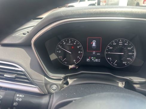 Used 2025 Subaru Outback Touring image 9