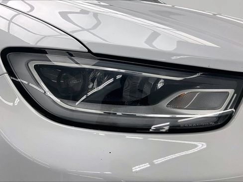 Used 2024 Chrysler Pacifica Touring-L FWD image 30