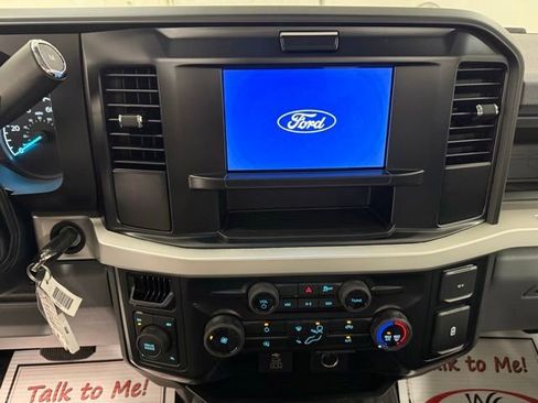 New 2026 Ford F250 XL w/ XL Chrome Package AWD/4WD image 18