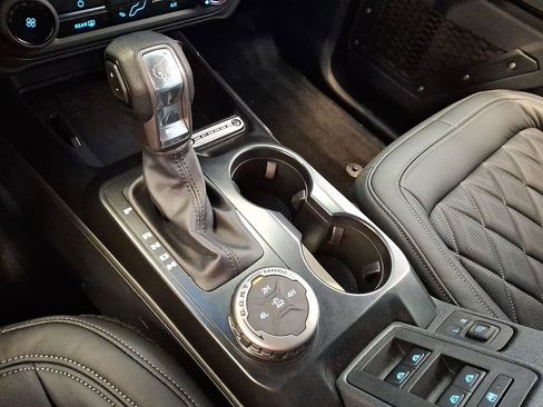 Used 2025 Ford Bronco 4-Door AWD/4WD image 13