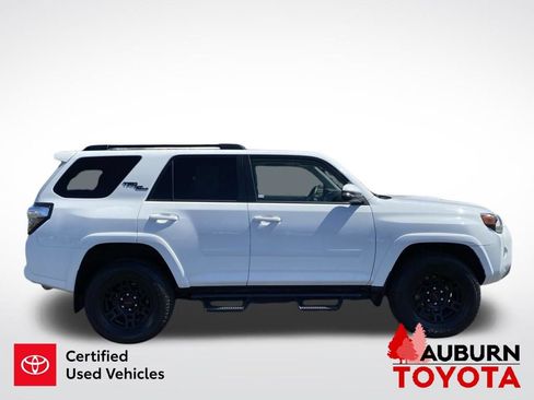 Certified 2024 Toyota 4Runner TRD Off-Road Premium w/ Moonroof Package AWD/4WD image 9