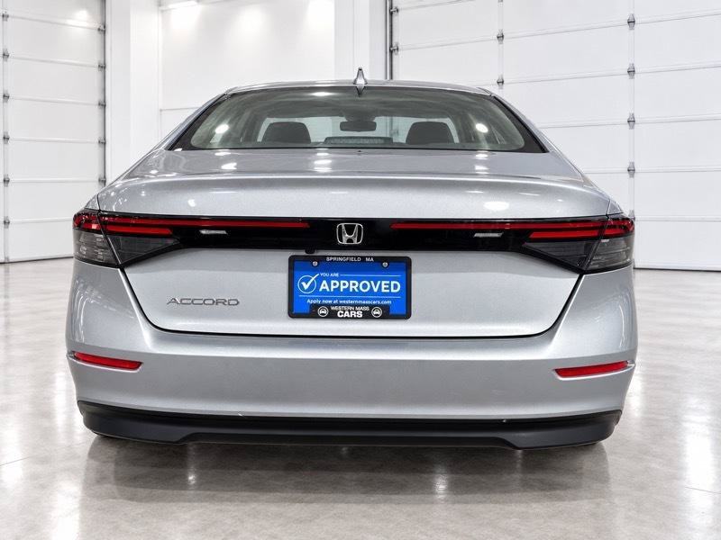 Used 2023 Honda Accord EX image 6