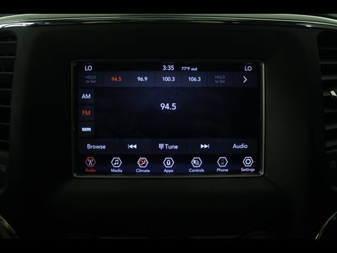 Used 2021 Jeep Grand Cherokee Laredo AWD/4WD image 9