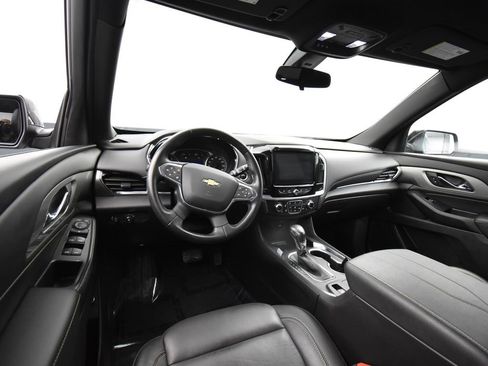 Certified 2022 Chevrolet Traverse LT image 11