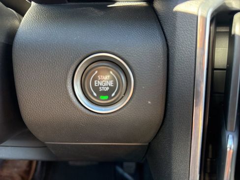 Used 2025 GMC Acadia Elevation FWD image 24