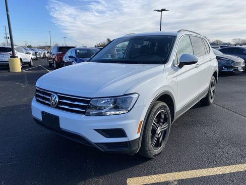Used 2021 Volkswagen Tiguan SE image 4
