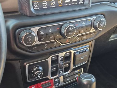 Certified 2020 Jeep Gladiator Rubicon AWD/4WD image 25