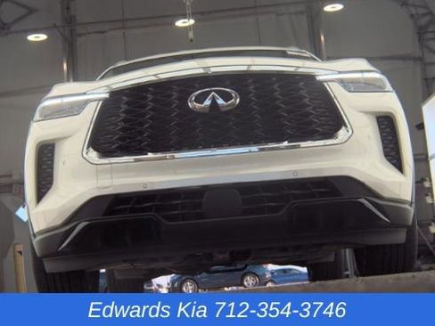 Used 2023 INFINITI QX60 Luxe w/ Cargo Package image 3